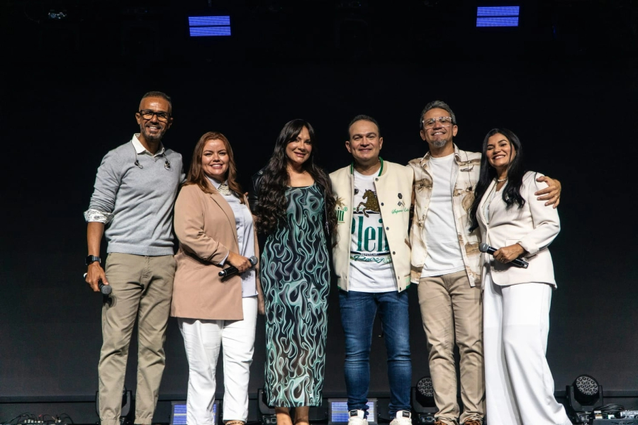 Davi Sacer lança novo álbum 
